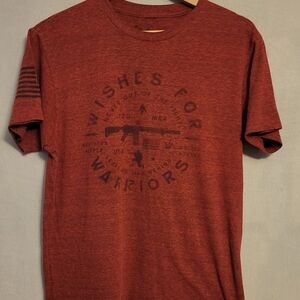 Howitzer Men's Red Wishes For Wsrriors Graphic Tee. Size M